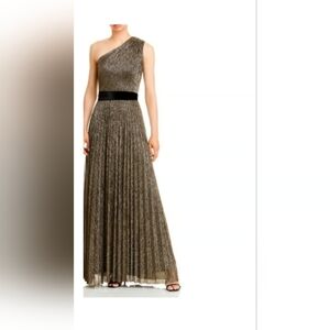 ​Aqua Formal Shimmering Metallic One-Shoulder Gown Size 6